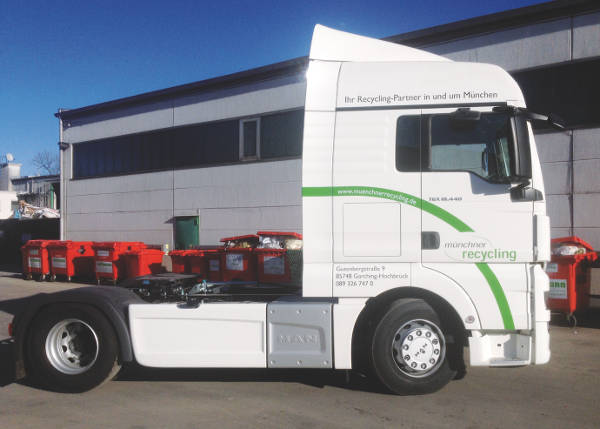 Neuer Sattelzug nimmt Schubbodenauflieger auf die leichte Schulter